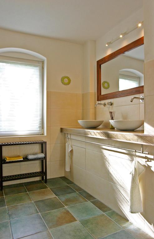 Kleines Haeuschen - Ferien In Cossebaude Villa Dresden Bagian luar foto